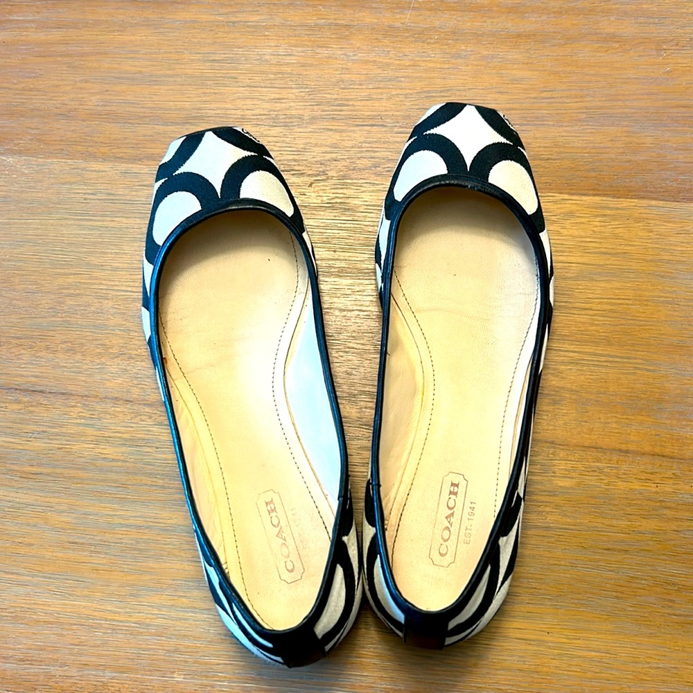 Coach flats size 5